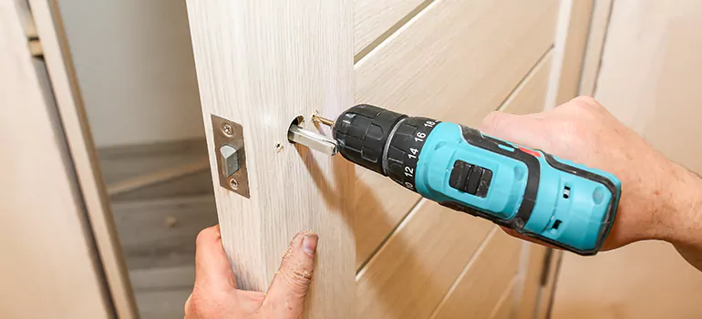 Old Door Knob Repair in East Lake, FL